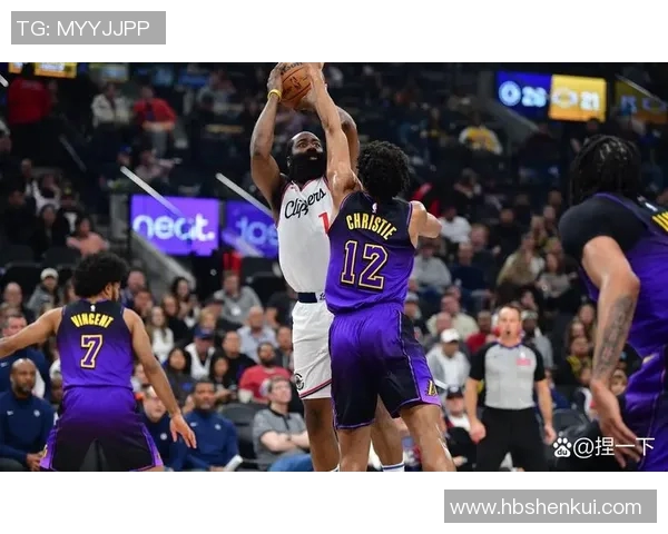 回顾15年马刺与勇士经典对决录像重温篮球盛宴与传奇时刻 回顾15年马刺与勇士经典对决录像重温篮球盛宴与传奇时刻